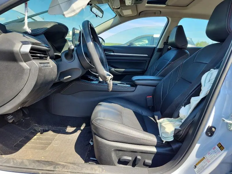 2024 NISSAN ALTIMA SR  