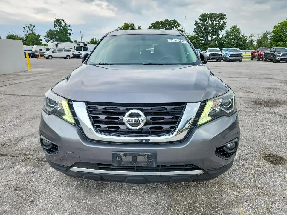 2019 NISSAN PATHFINDER SV  