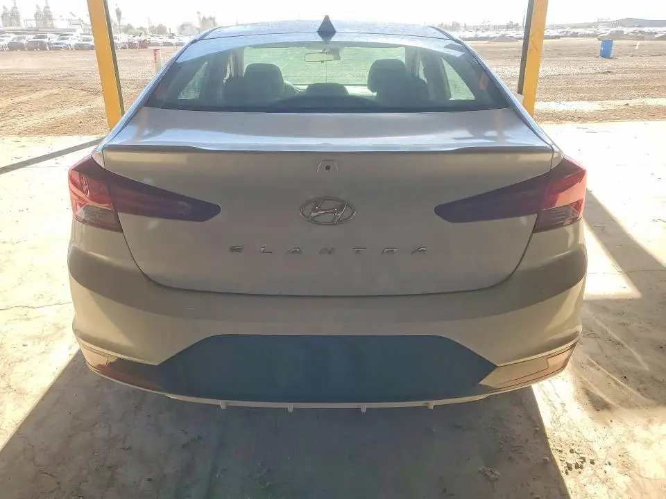 2019 HYUNDAI ELANTRA SEL  