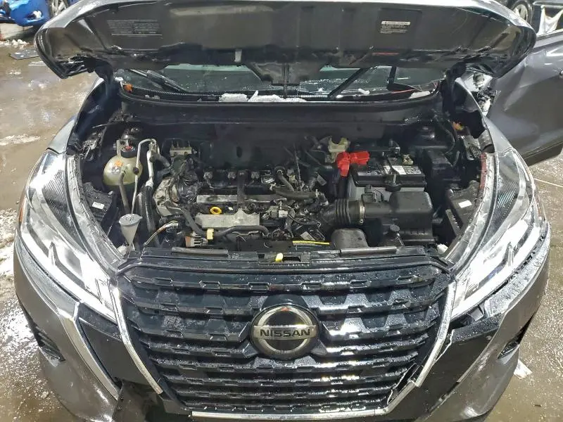 2021 NISSAN KICKS SV  