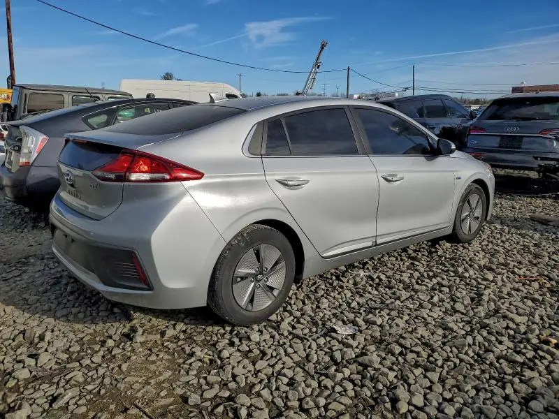 2020 HYUNDAI IONIQ SE  