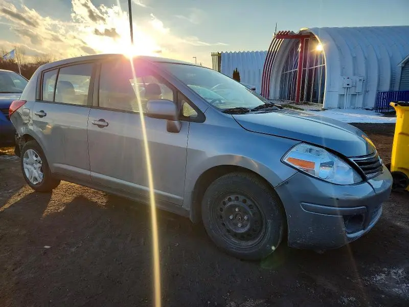 2011 NISSAN VERSA S  