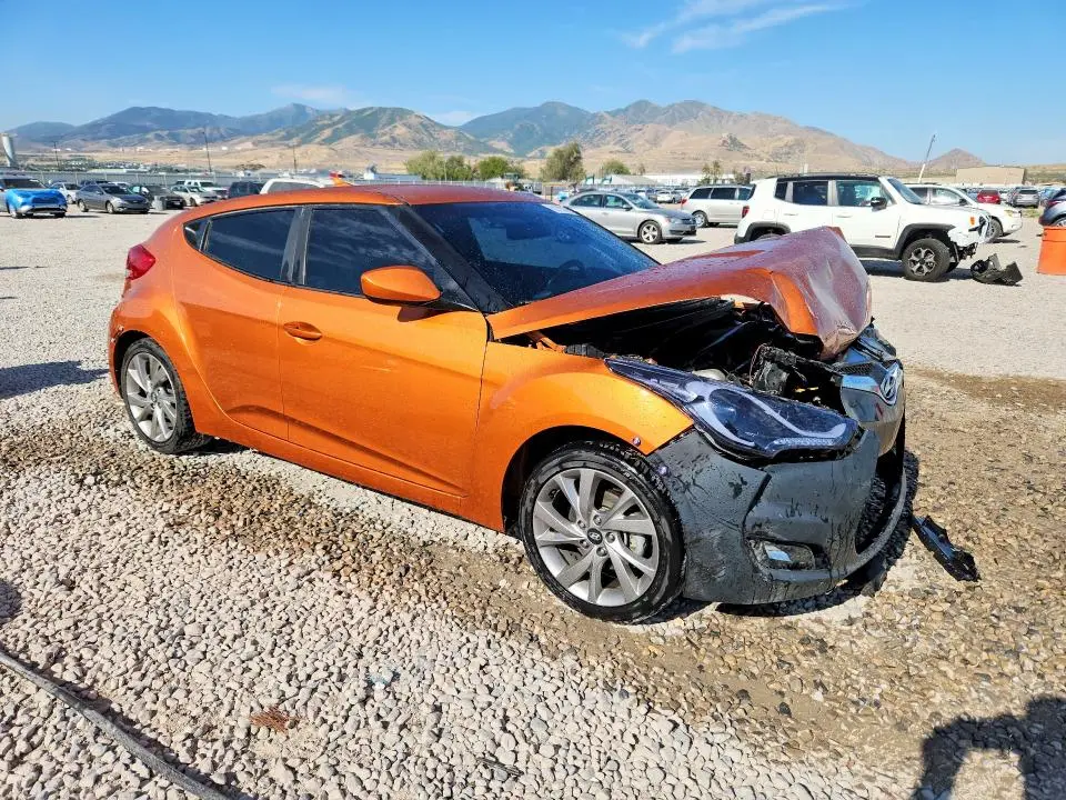 2017 HYUNDAI VELOSTER BASE  