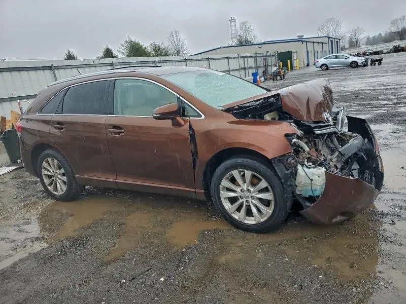 2013 TOYOTA VENZA LE  