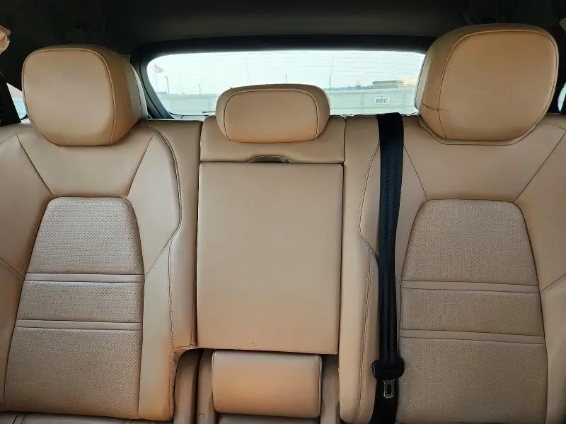 2019 PORSCHE CAYENNE   