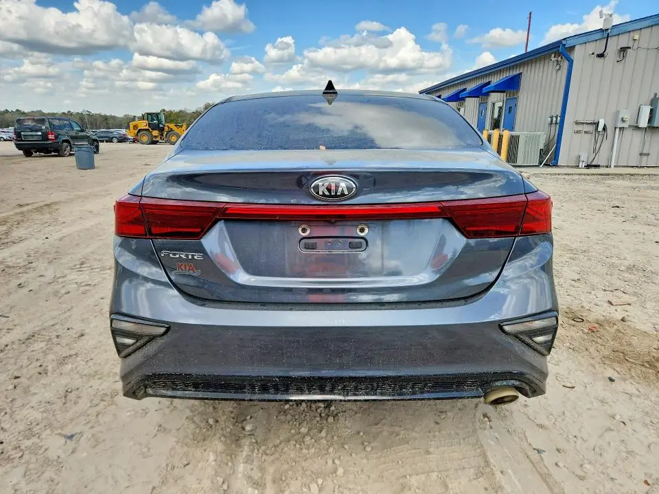 2019 KIA FORTE LXS  