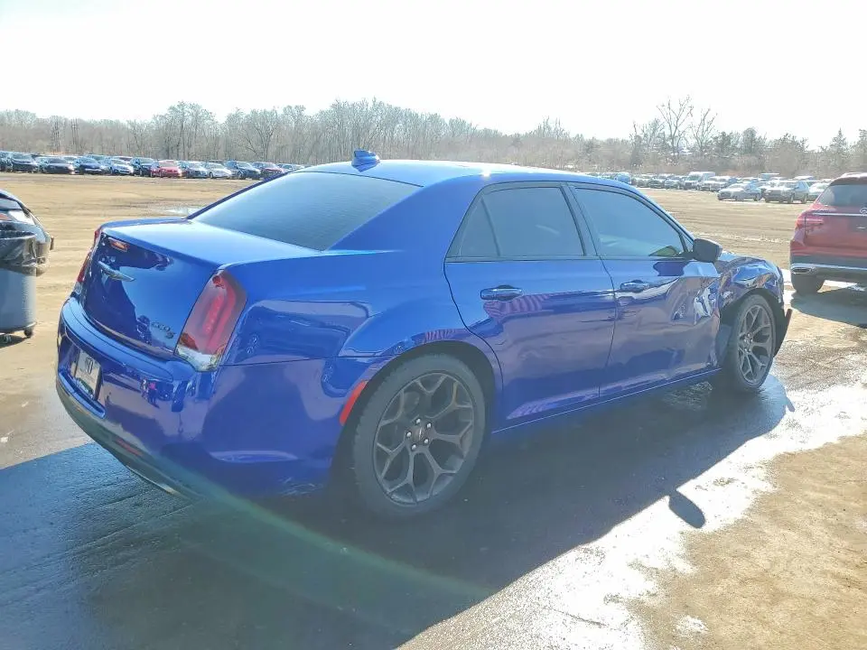 2019 CHRYSLER 300 S  