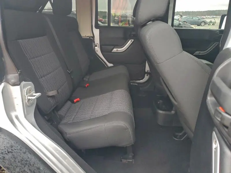 2011 JEEP WRANGLER UNLIMITED SAHARA  