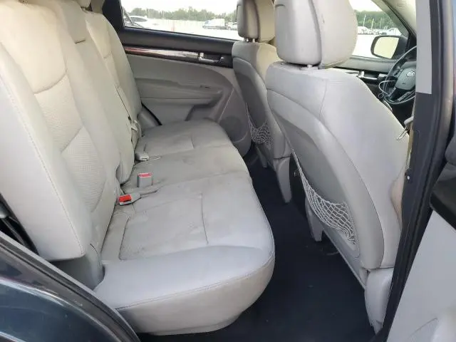 2011 KIA SORENTO BASE  