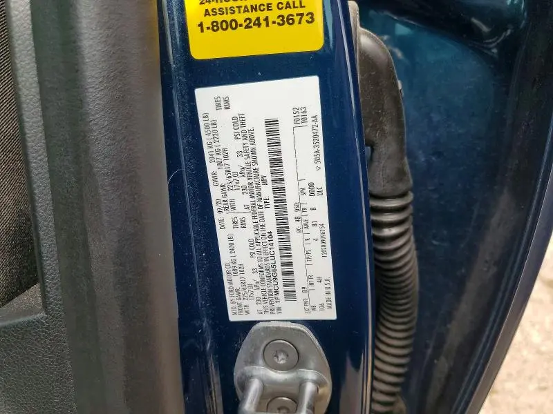 2020 FORD ESCAPE SE  