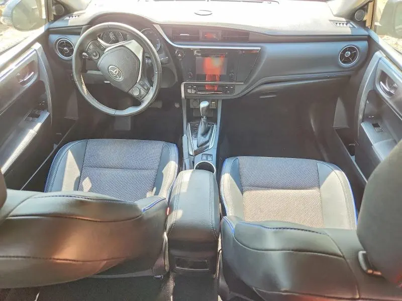 2018 TOYOTA COROLLA SE  