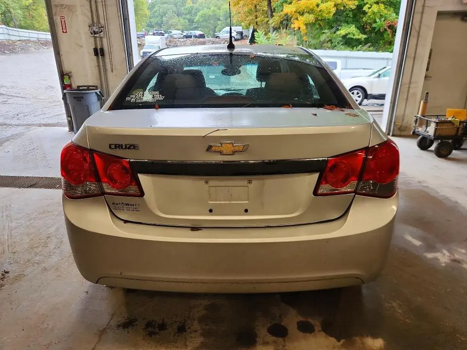 2012 CHEVROLET CRUZE LS  