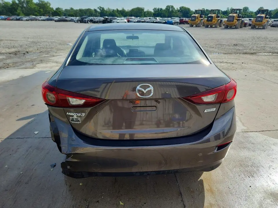 2015 MAZDA 3 SV  