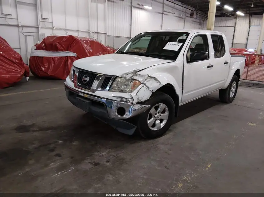 2011 NISSAN FRONTIER SV