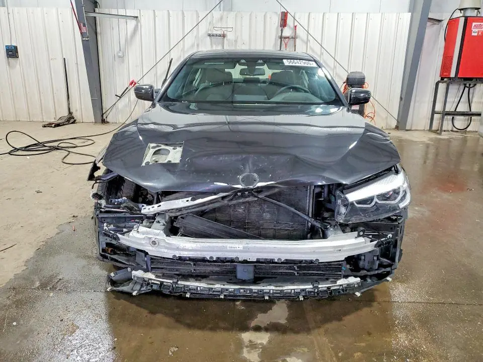 2020 BMW 530XE   