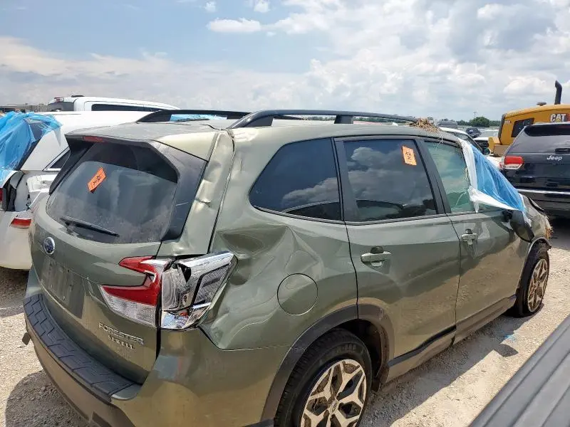 2019 SUBARU FORESTER PREMIUM  