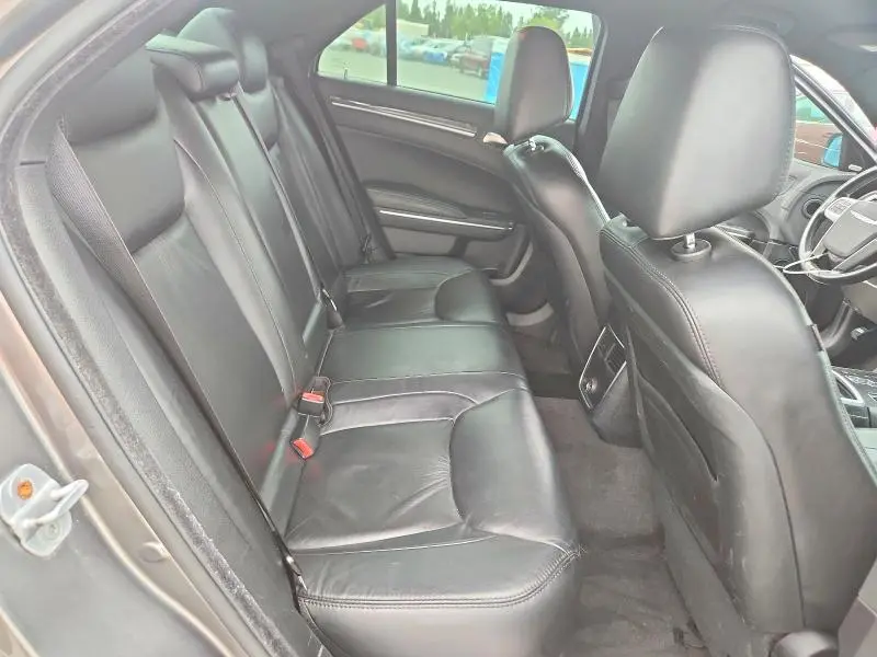2011 CHRYSLER 300 LIMITED  