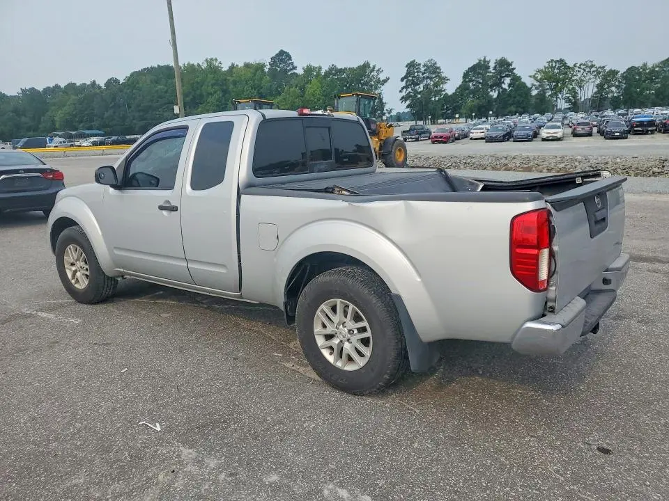 2015 NISSAN FRONTIER SV  