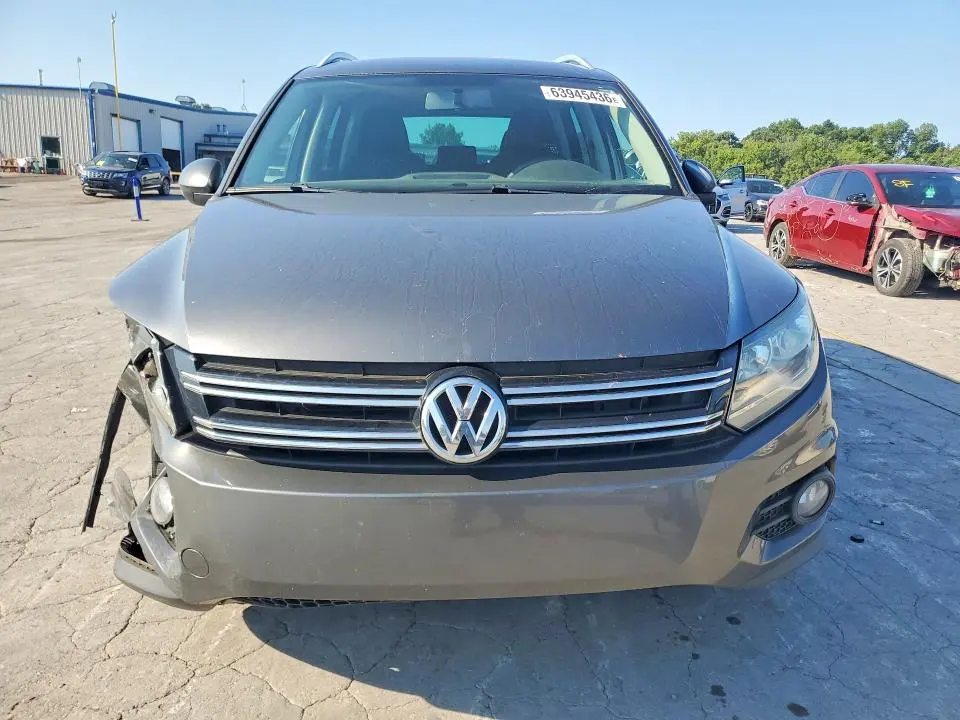 2015 VOLKSWAGEN TIGUAN S  