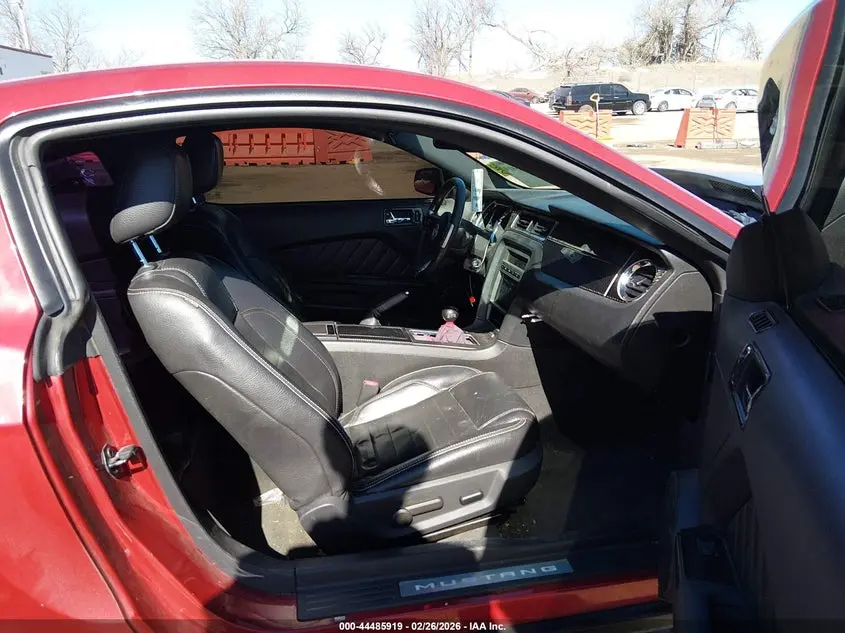 2011 FORD MUSTANG GT PREMIUM