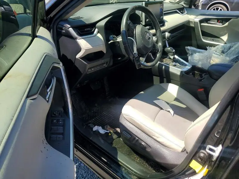 2020 TOYOTA RAV4 LIMITED  