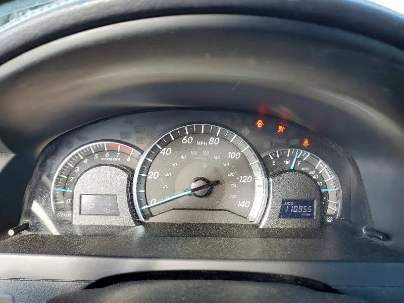 2013 TOYOTA CAMRY SE  