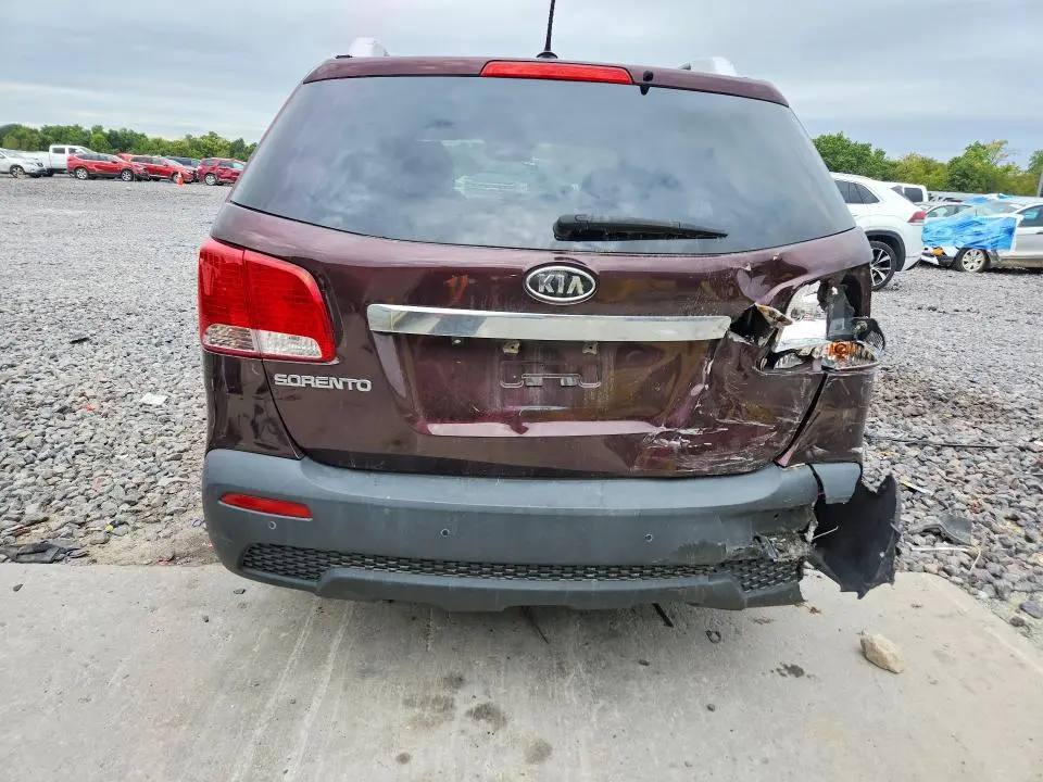 2012 KIA SORENTO LX  