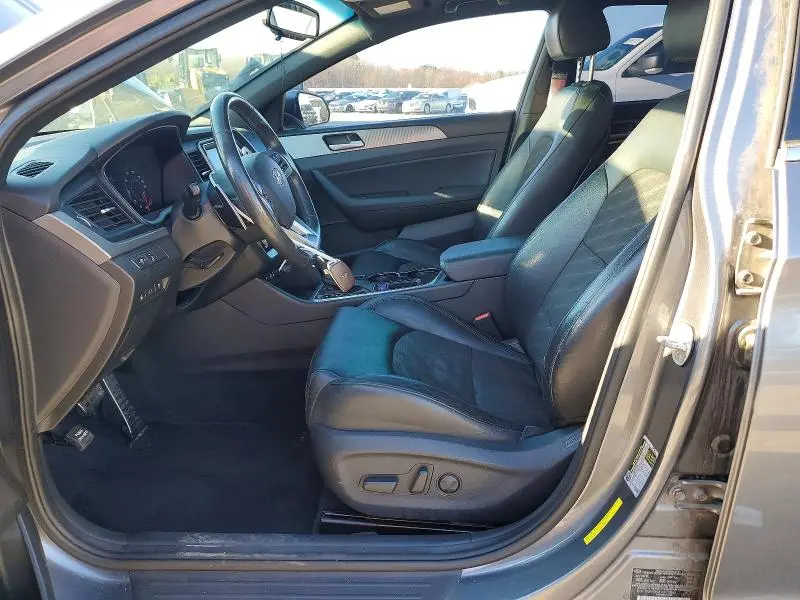 2018 HYUNDAI SONATA SPORT  