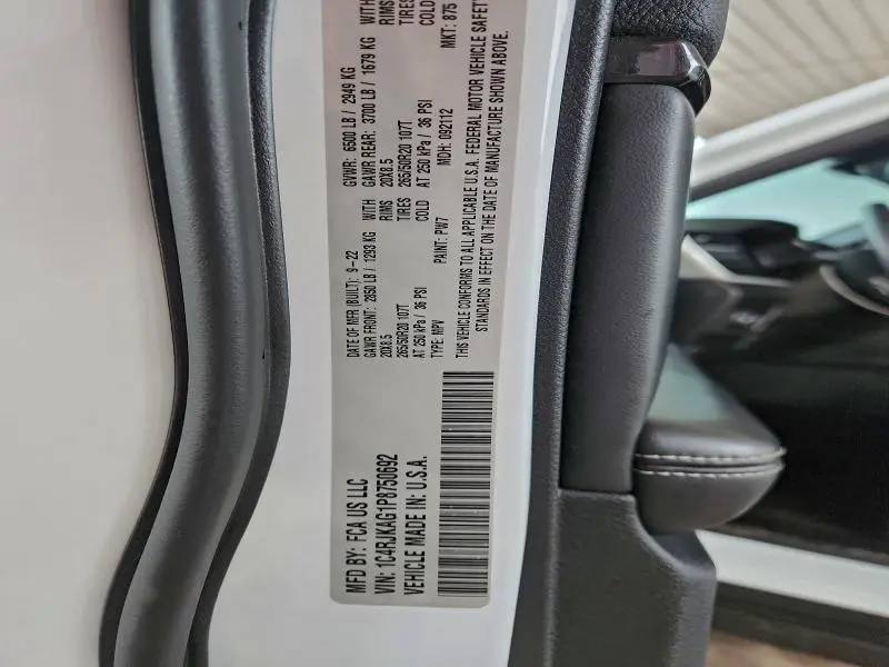 2023 JEEP GRAND CHEROKEE L LAREDO  