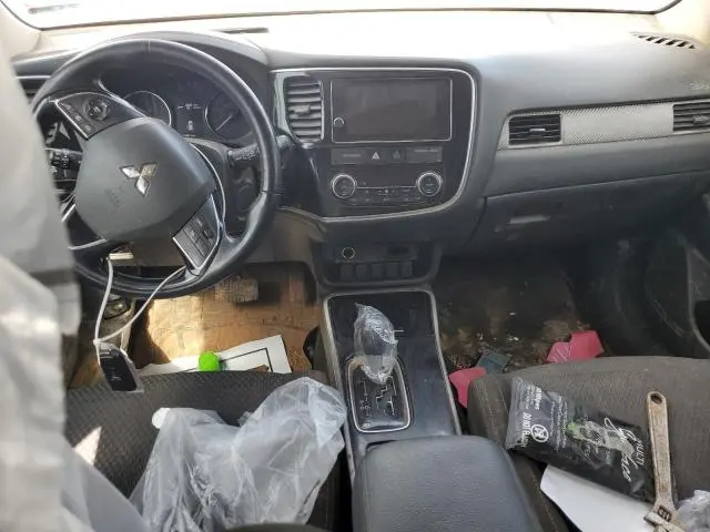 2018 MITSUBISHI OUTLANDER SE