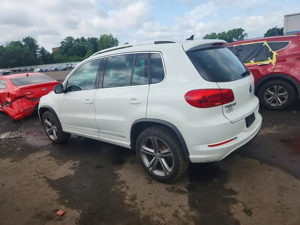 2017 VOLKSWAGEN TIGUAN SPORT  