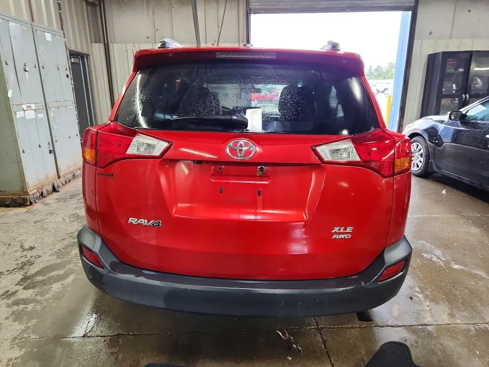 2015 TOYOTA RAV4 XLE  