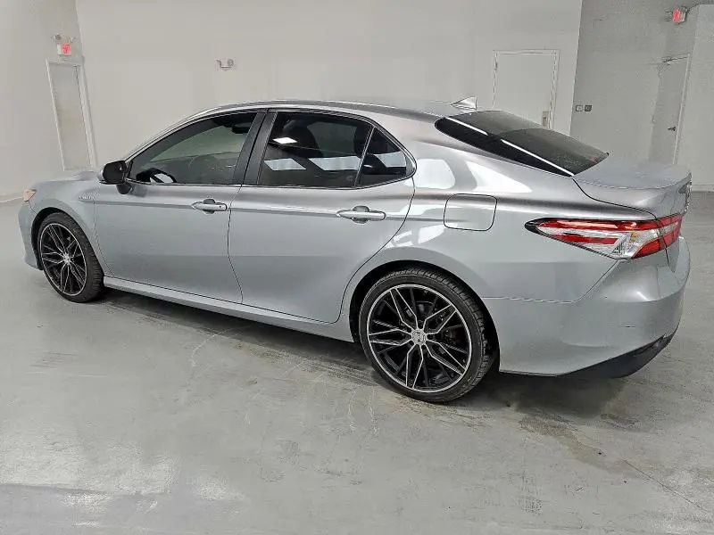 2019 TOYOTA CAMRY LE  