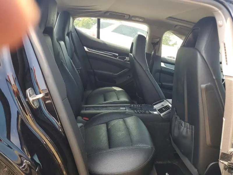 2016 PORSCHE PANAMERA 2  