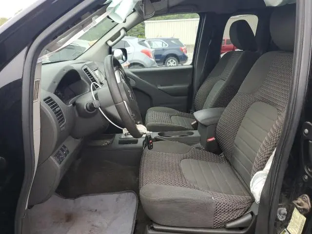 2015 NISSAN FRONTIER SV  