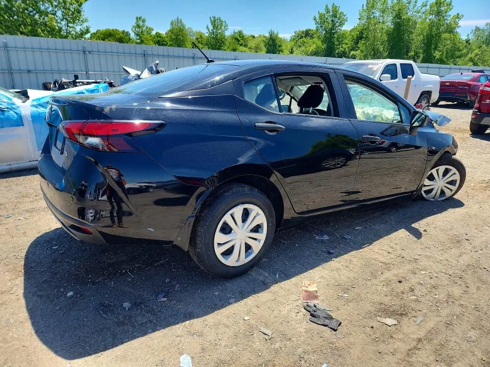 2024 NISSAN VERSA S  