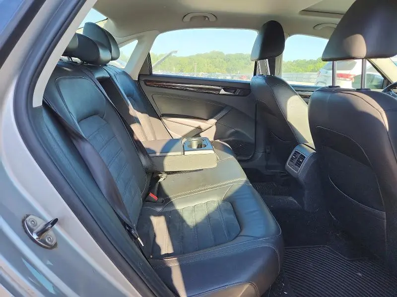 2014 VOLKSWAGEN PASSAT SEL  