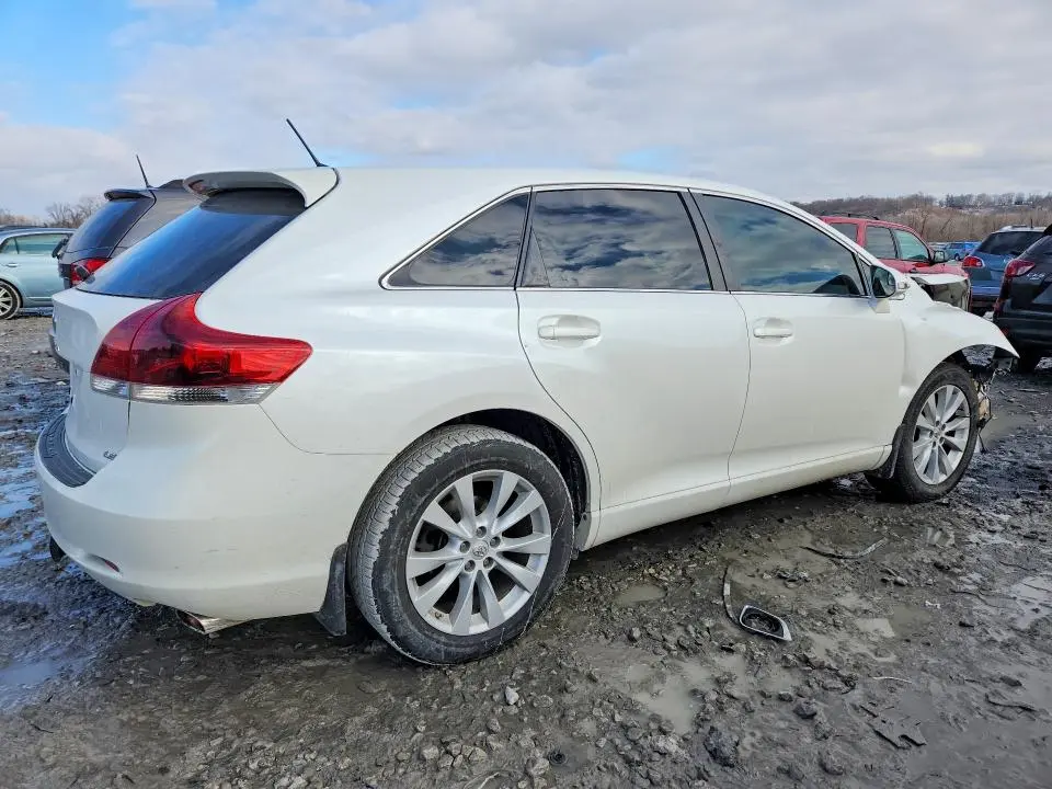 2013 TOYOTA VENZA LE  