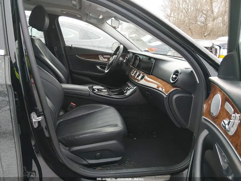 2018 MERCEDES-BENZ E 300  