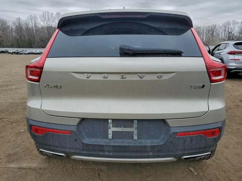 2019 VOLVO XC40 T5 INSCRIPTION  