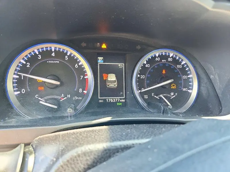 2017 TOYOTA HIGHLANDER XLE  