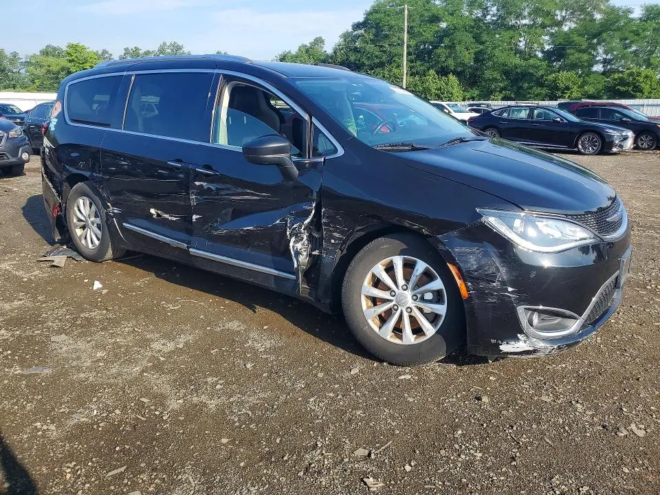 2019 CHRYSLER PACIFICA TOURING L  