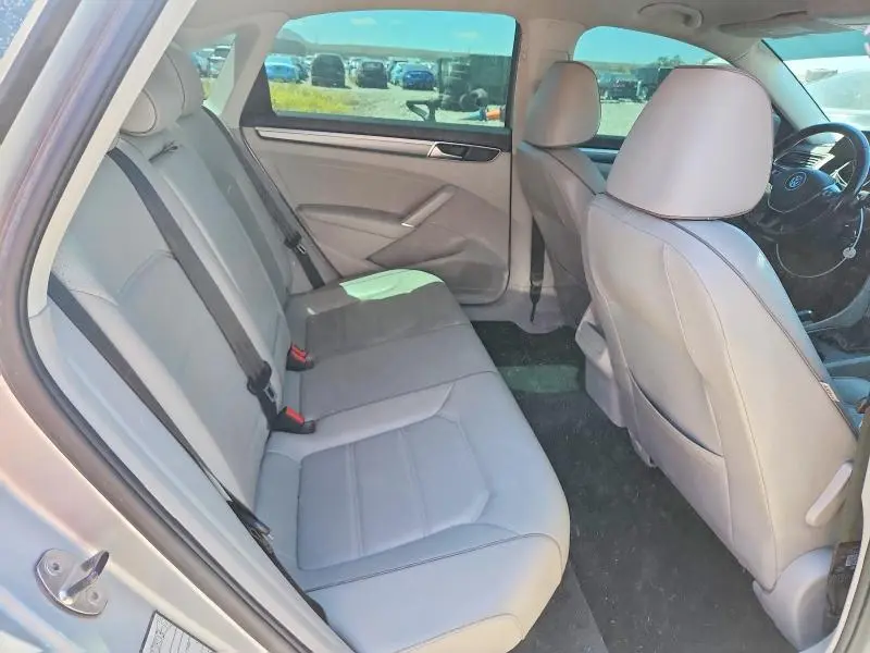 2018 VOLKSWAGEN PASSAT S  