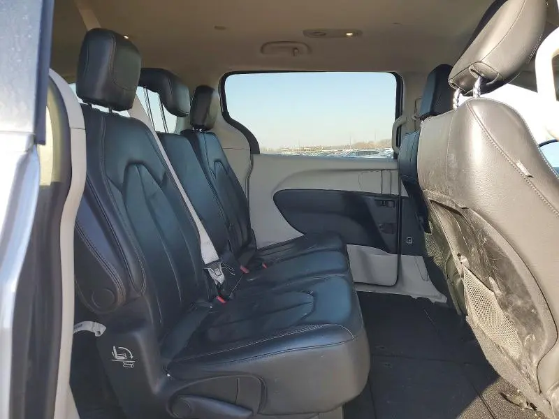 2017 CHRYSLER PACIFICA TOURING L  