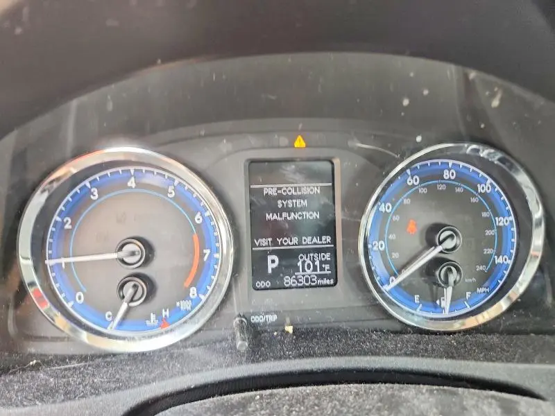 2017 TOYOTA COROLLA LE  