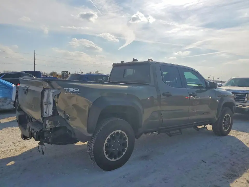 2025 TOYOTA TACOMA DOUBLE CAB  