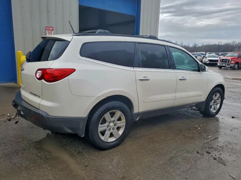 2011 CHEVROLET TRAVERSE LT  