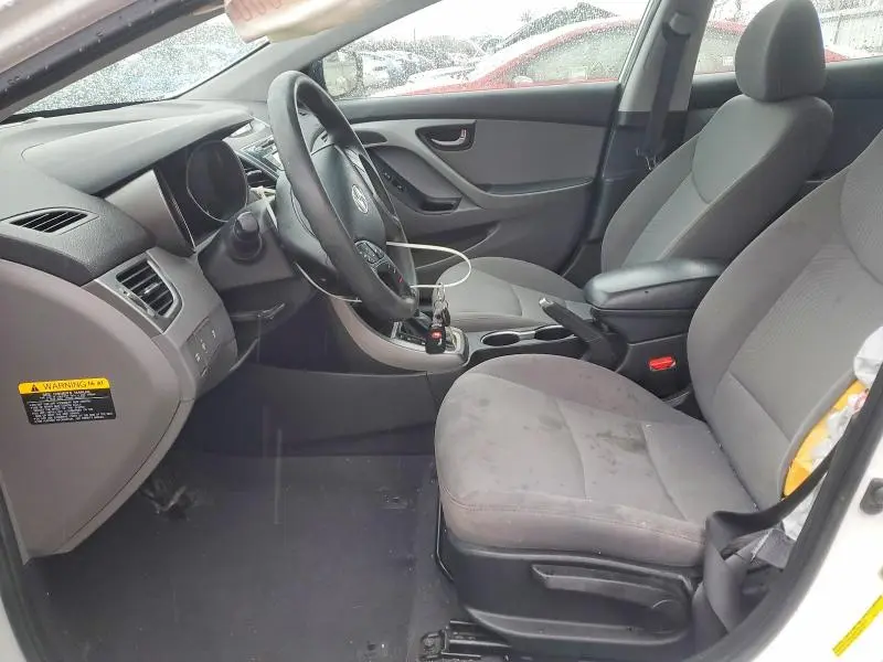 2014 HYUNDAI ELANTRA SE  