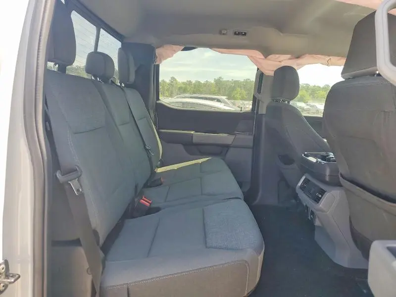 2024 FORD F150 XLT  