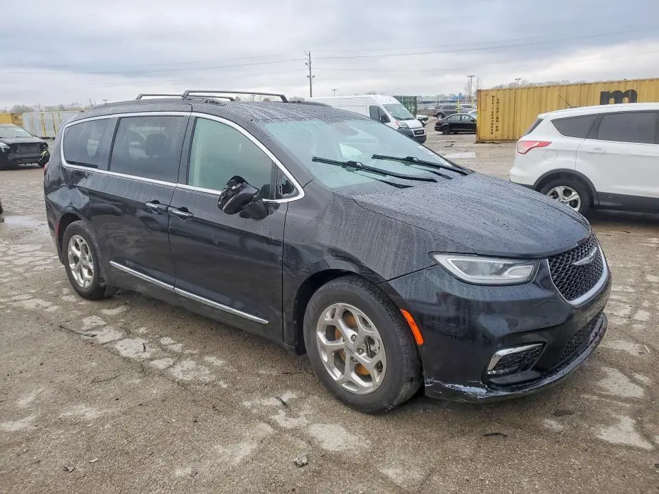 2022 CHRYSLER PACIFICA LIMITED  